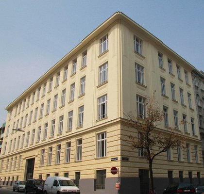 Budova školy a školského spolku Komenský – Schützengasse 31